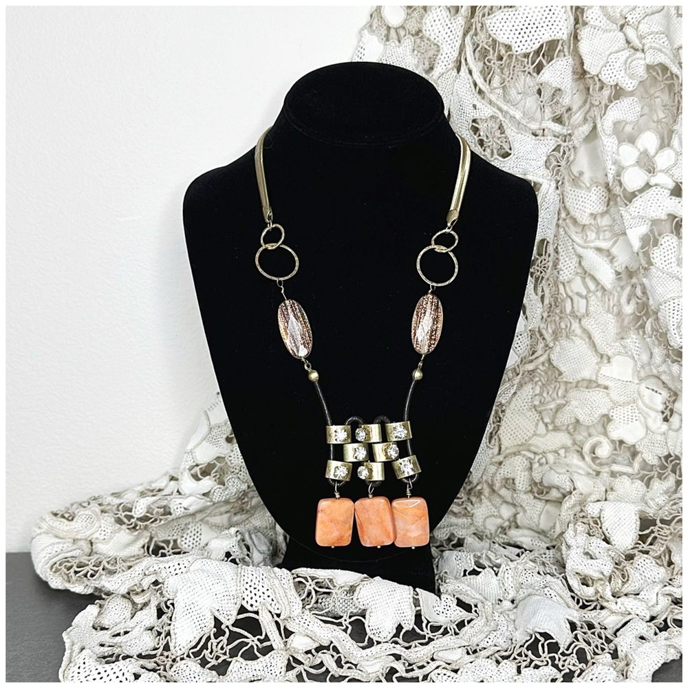 Anthro “Sidra Necklace”